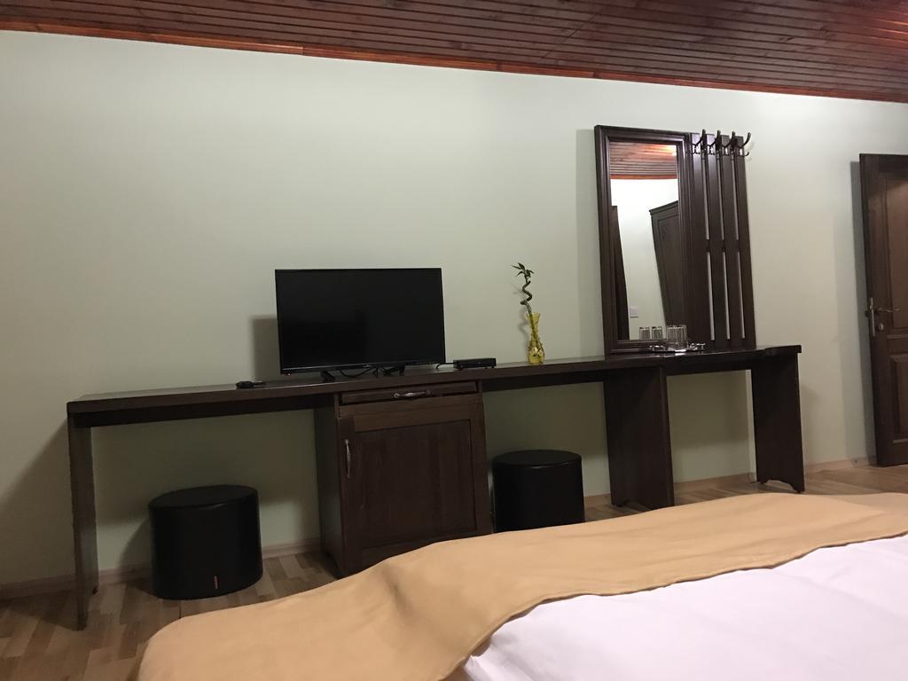 Pensiunea Roberto Malaia Ngoại thất bức ảnh